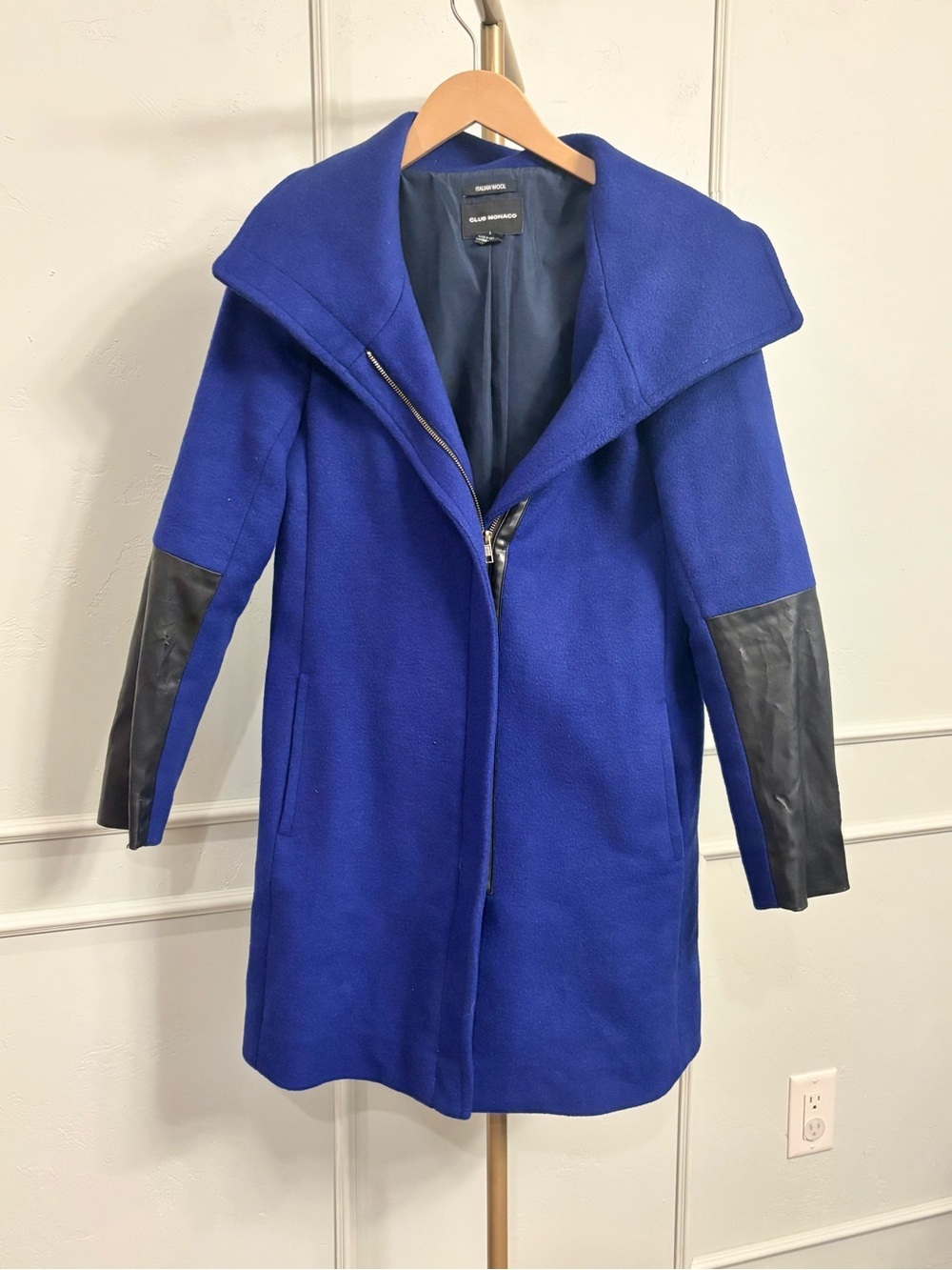 Club Monaco Italian Wool Royal Blue Trench Coat Lamb Leather Sleeve MSRP $398